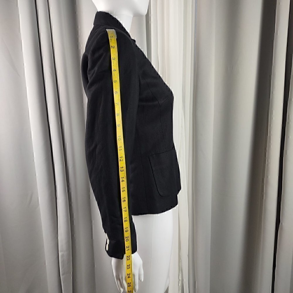 Liz Claiborne Petite Classics Three Button Black Blazer Size 2P - Picture 7 of 13